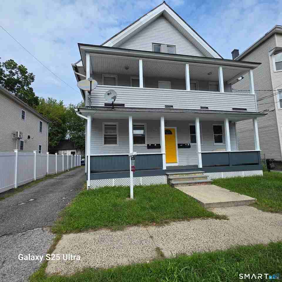 1144 Hancock Ave #1R - Photo 5 of 26