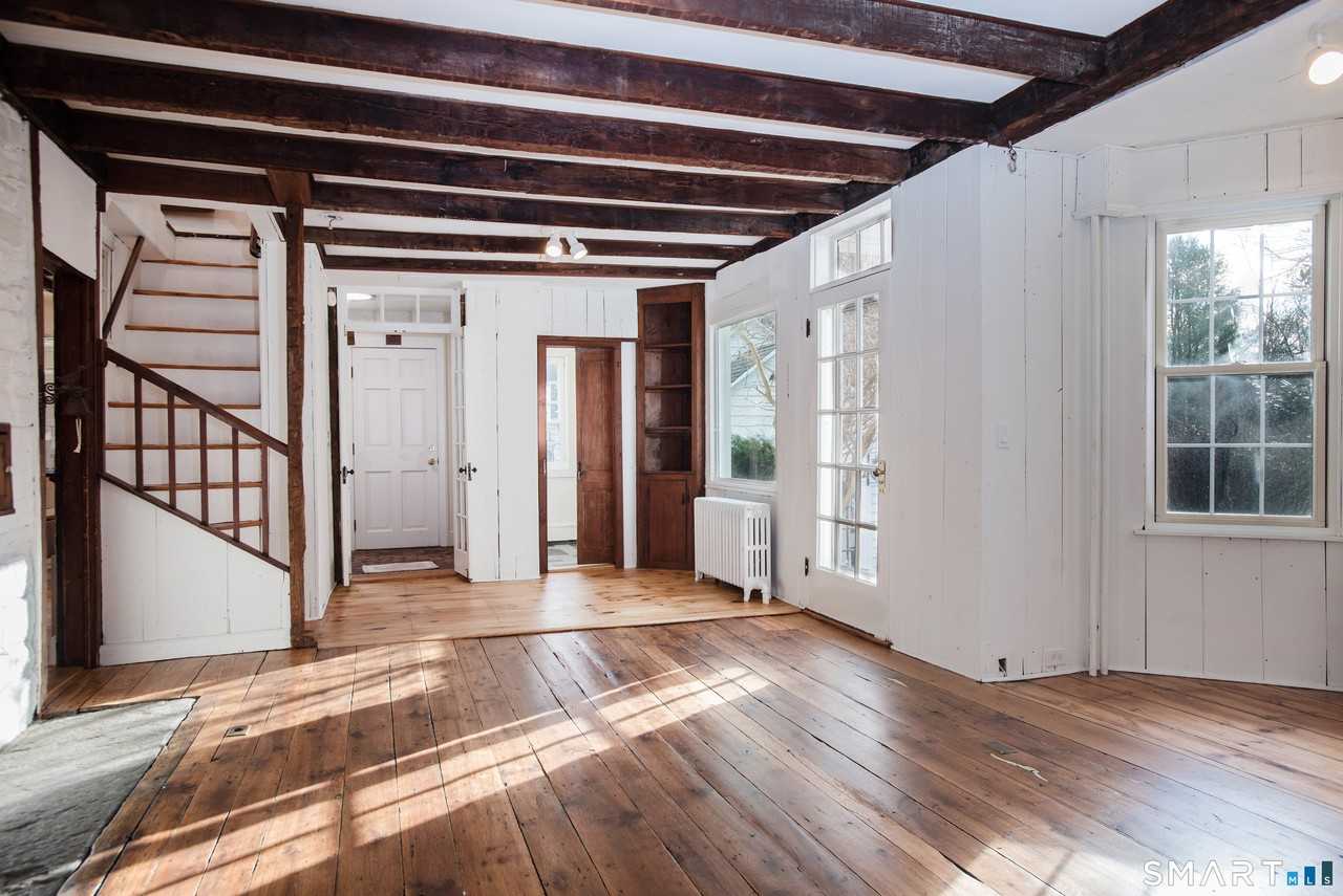 1709 Newfield Ave - Photo 7 of 40