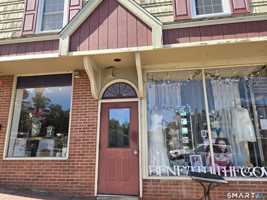 featured image of 1118 Main St #1