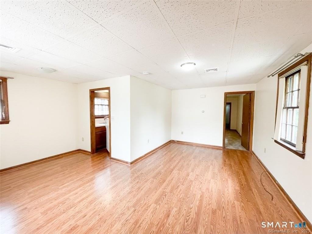 150 S Cherry St - Photo 4 of 10