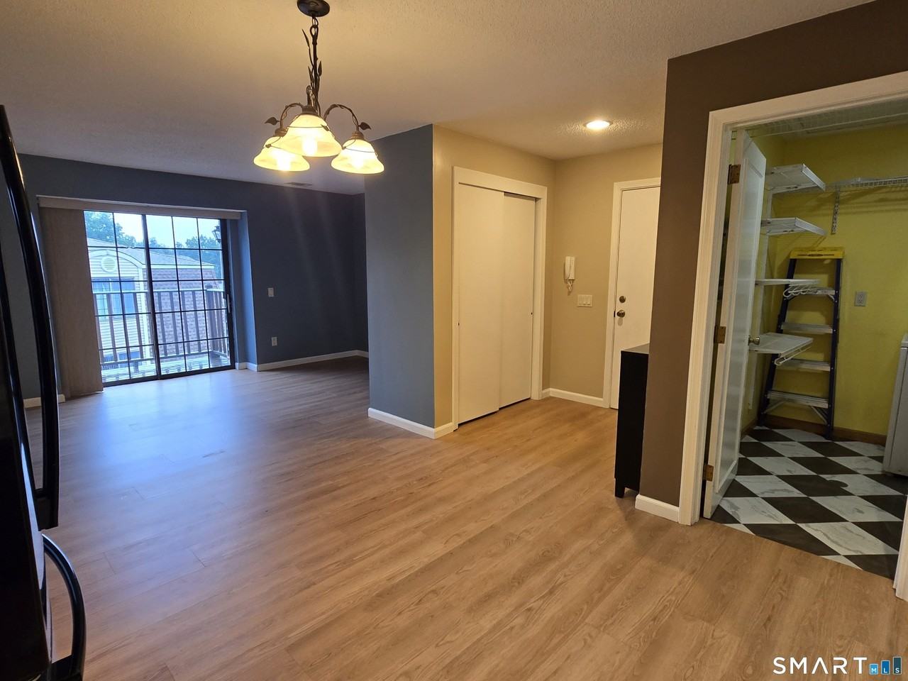 54 N Mountain Rd #302 - Photo 5 of 20