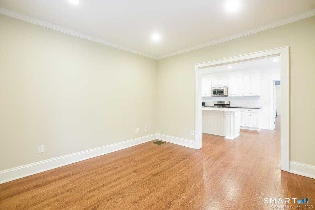 456 White Oak Shade Rd - Photo 7 of 16