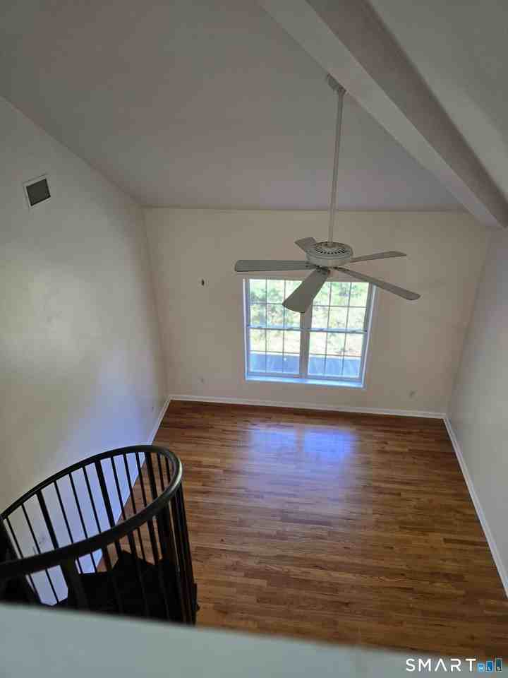 680 Boston Post Rd #32 - Photo 2 of 19