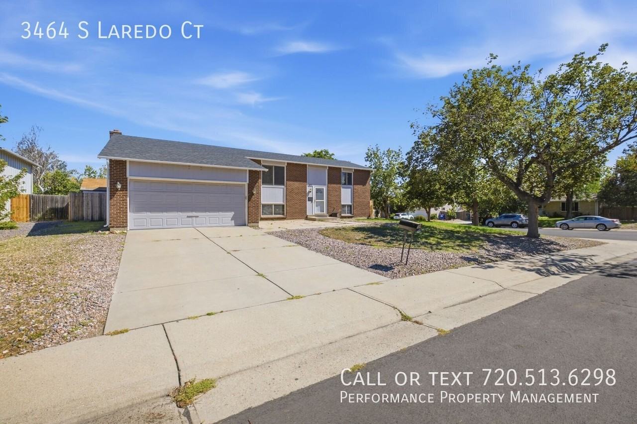 3464 S Laredo Ct