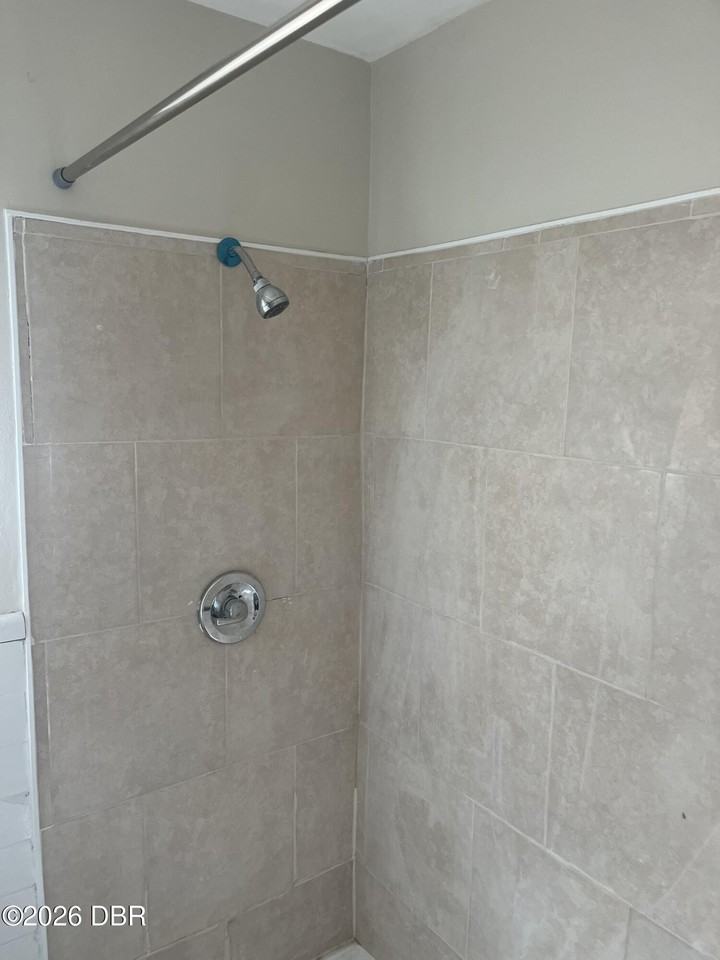 341 Fairview Ave #2 - Photo 5 of 10