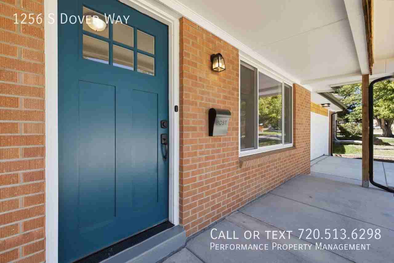 1256 S Dover Way - Photo 3 of 34