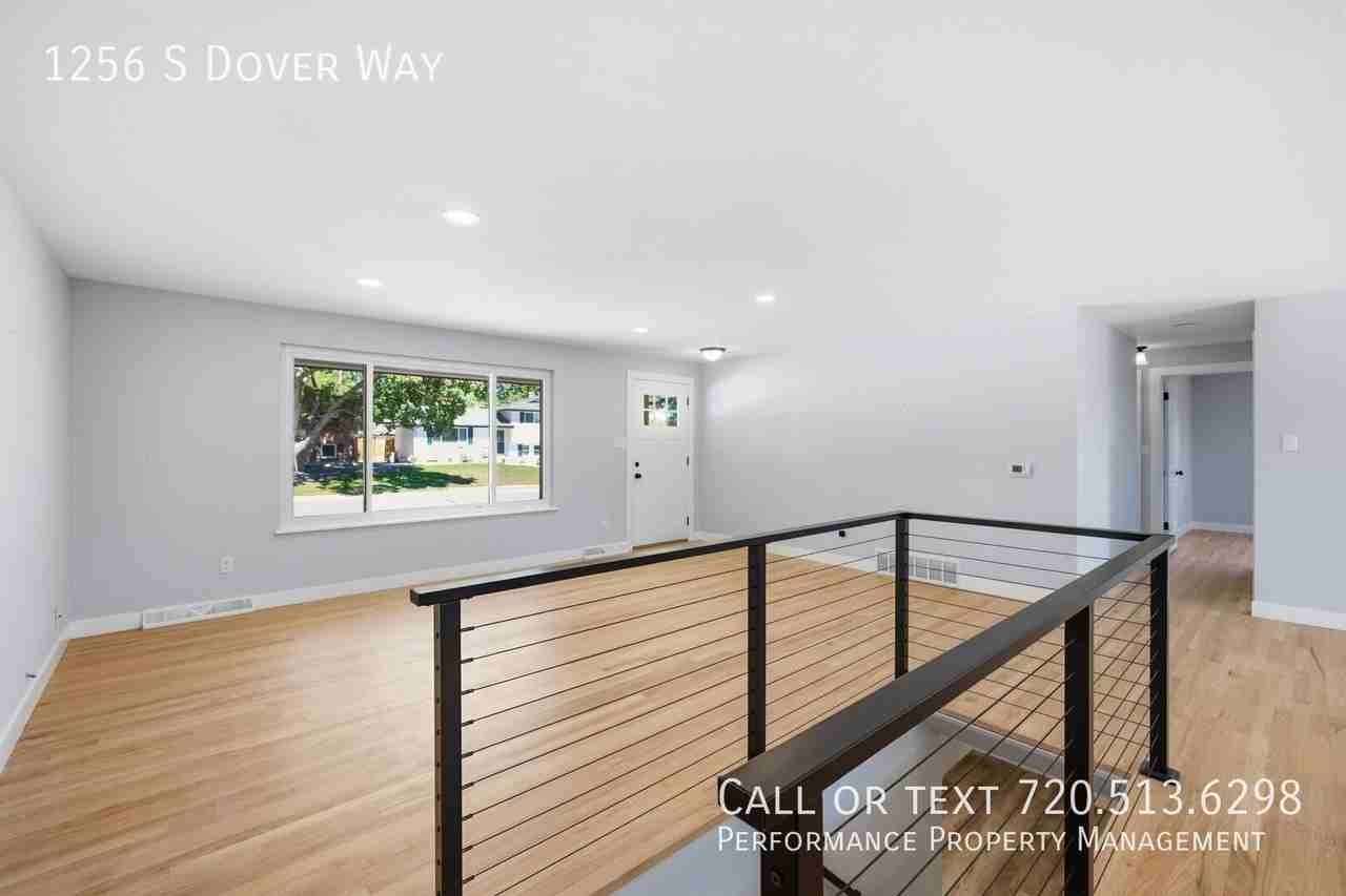 1256 S Dover Way - Photo 6 of 34
