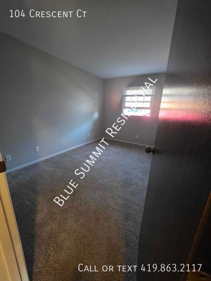 104 Crescent Ct - Photo 6 of 14