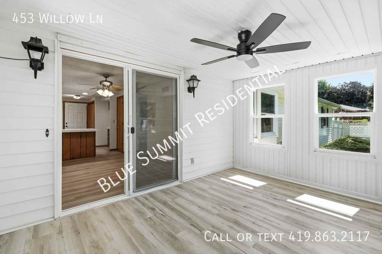 453 Willow Ln - Photo 6 of 34