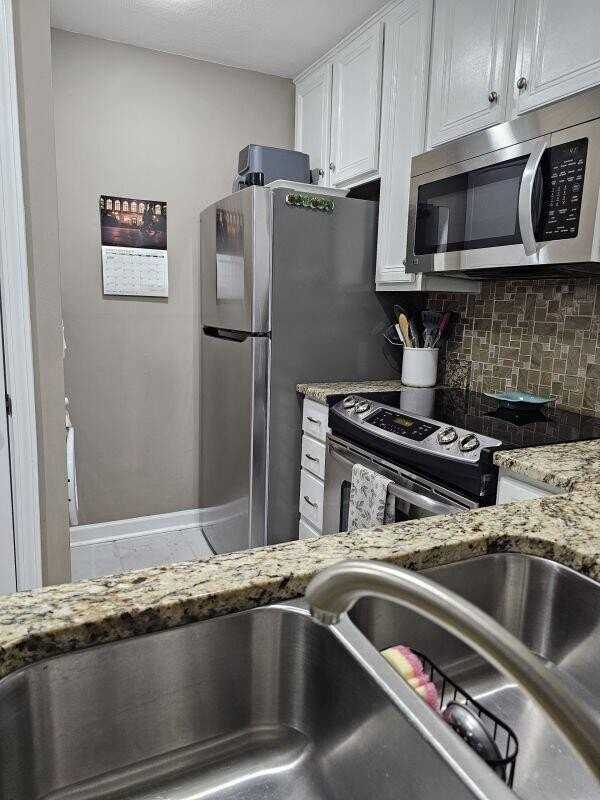 208 Westlake Ct #208 - Photo 6 of 27