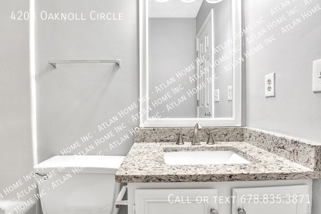 4203 Oaknoll Cir - Photo 7 of 30