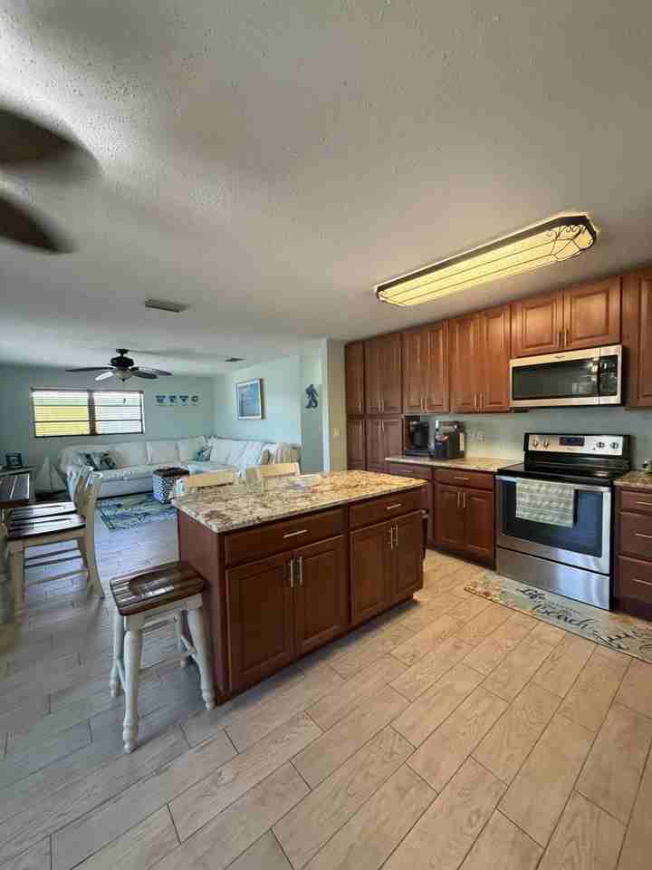 126 Dove Creek Dr - Photo 5 of 23