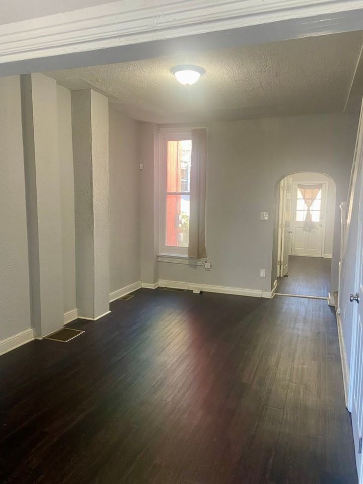412 Muench St - Photo 3 of 22