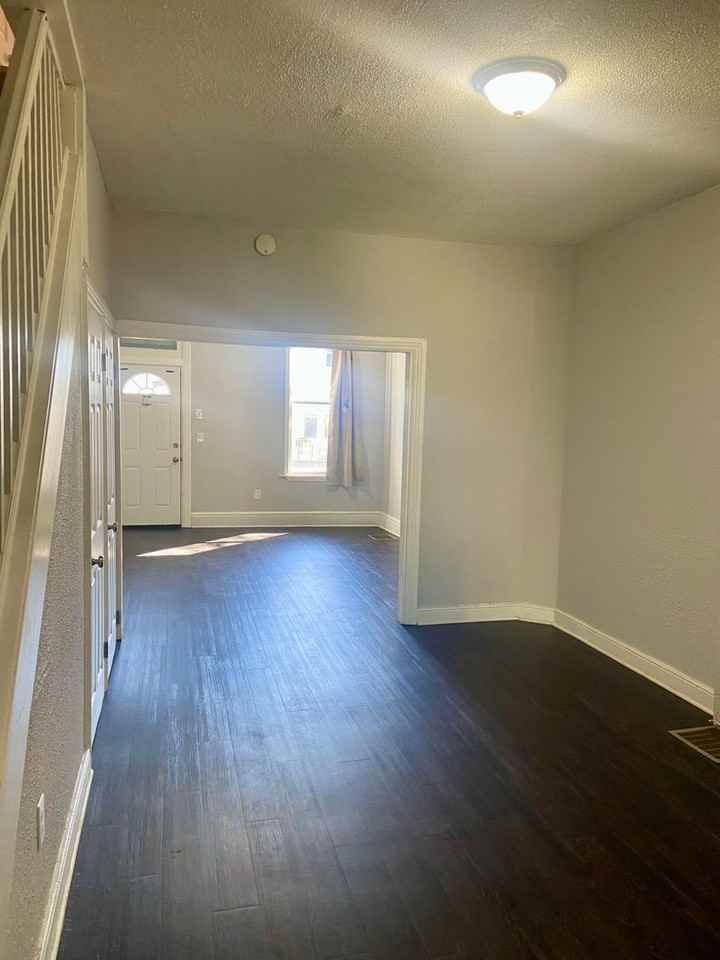412 Muench St - Photo 5 of 22