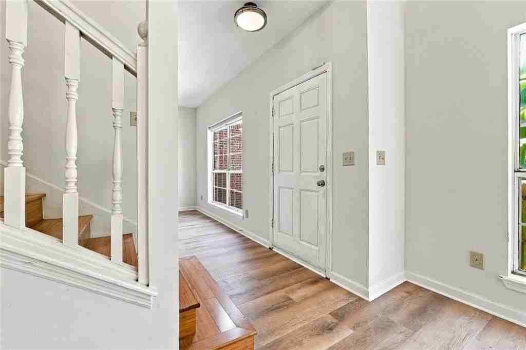 10870 Willow Meadow Cir - Photo 3 of 25