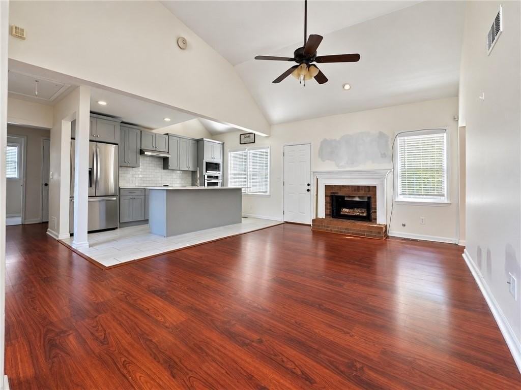 154 Camden Woods Dr - Photo 5 of 18