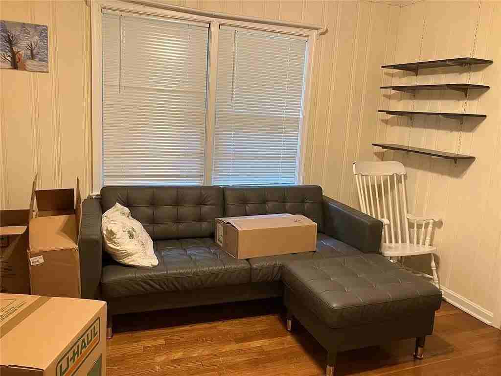 1216 Biltmore Dr Ne - Photo 3 of 5
