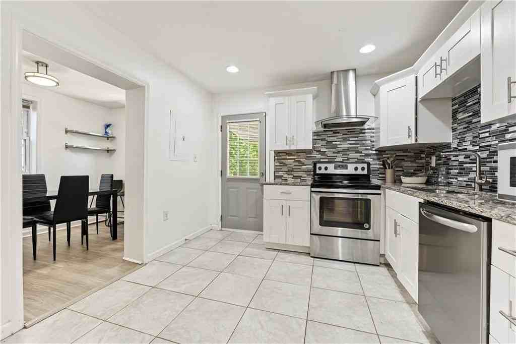 1416 Graymont Dr Sw - Photo 4 of 15