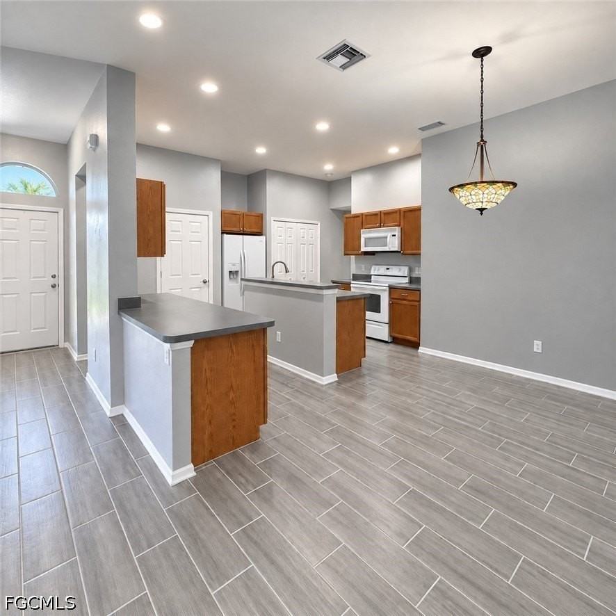 4914 Sw 27th Ave - Photo 3 of 26