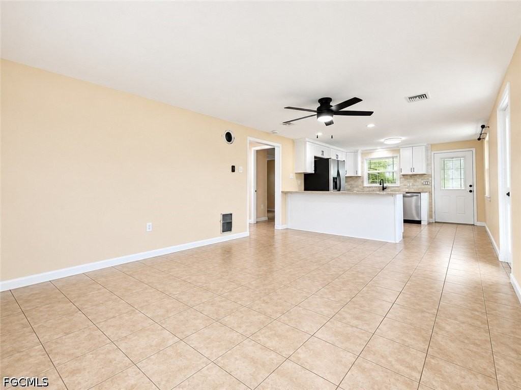 26428 Angelica Rd - Photo 2 of 22