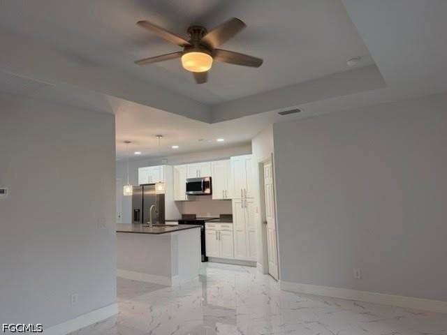 746 Eisenhower Blvd - Photo 4 of 22