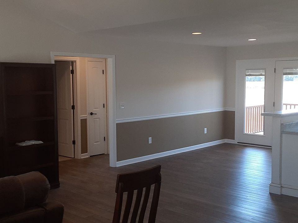 625 Strawberry Dr - Photo 7 of 18