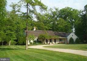 featured image of 108 Tunbridge Cir