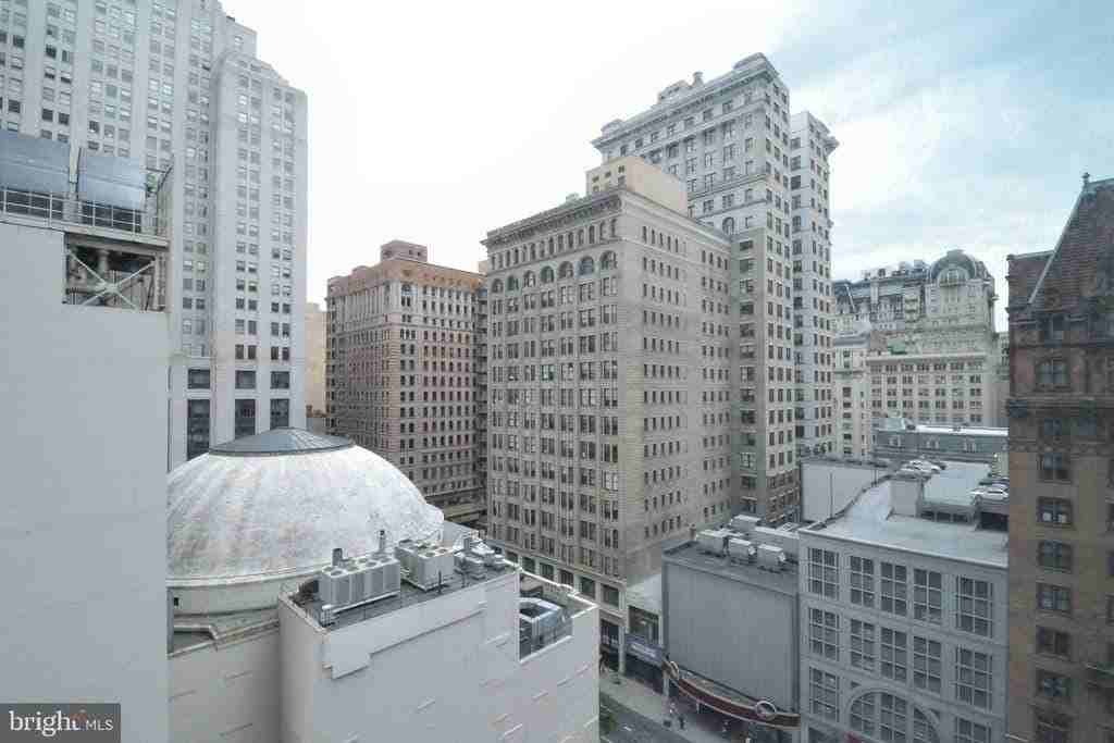 1414 S Penn Sq - Photo 4 of 34