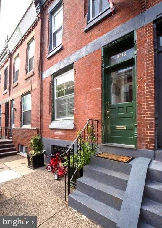 2615 Folsom St - Photo 2 of 23