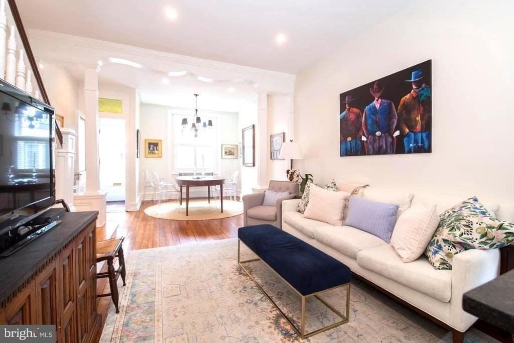 2615 Folsom St - Photo 4 of 23