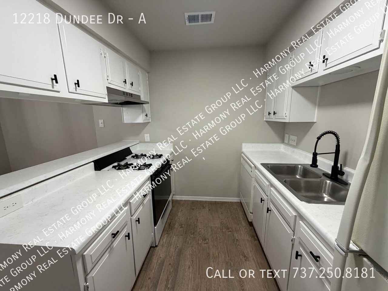 12218 Dundee Dr #A - Photo 2 of 5