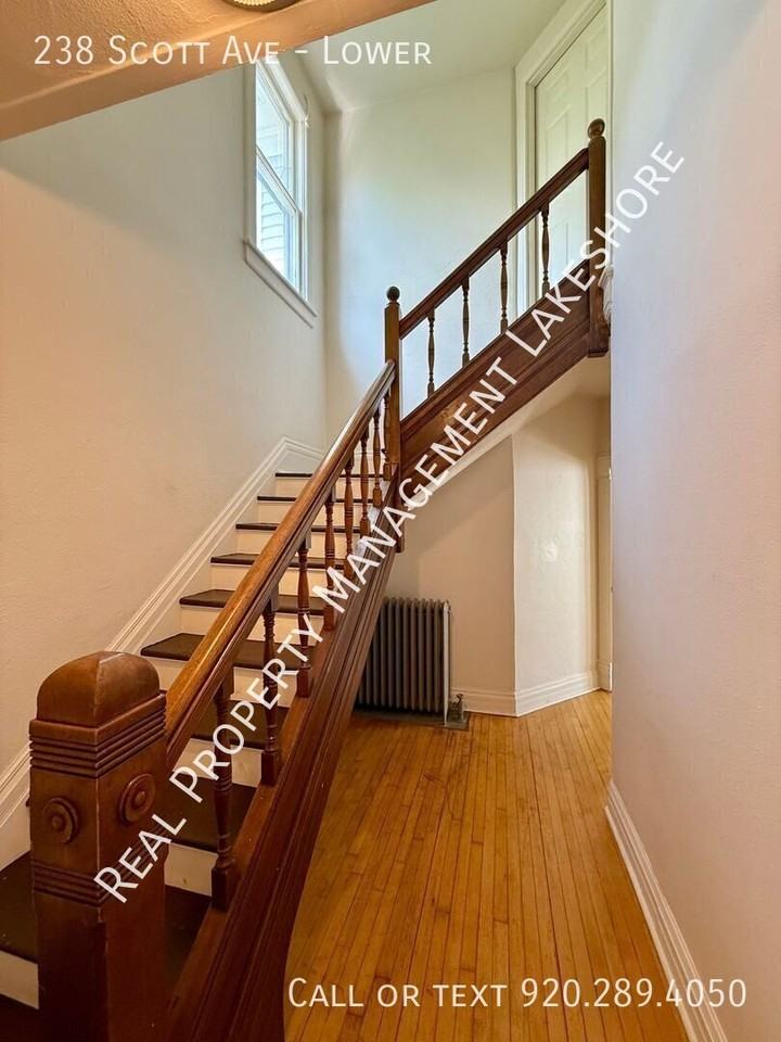 238 Scott Ave - Photo 3 of 15
