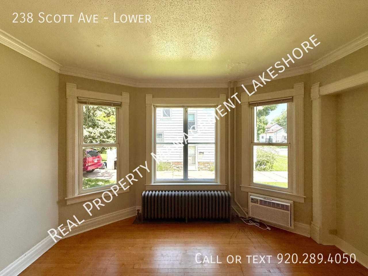 238 Scott Ave - Photo 5 of 15