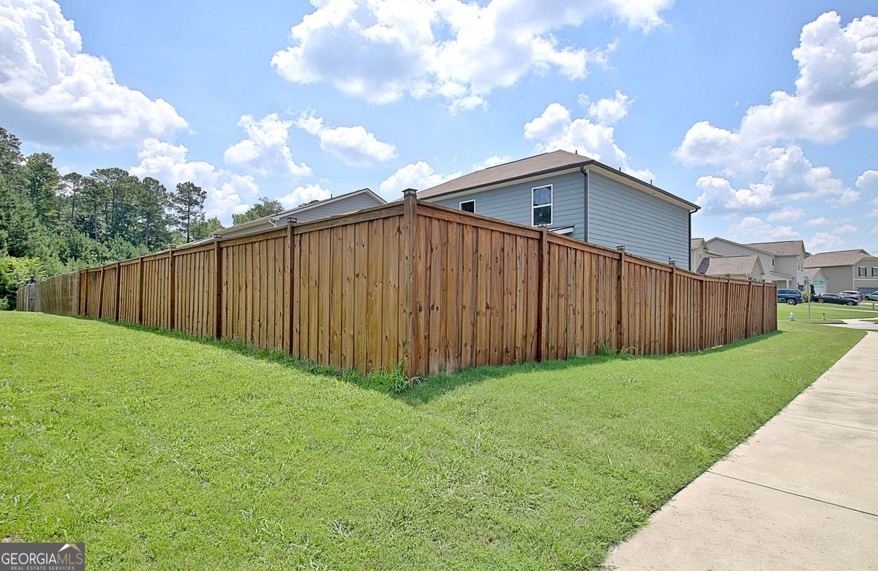 8077 Rudder Cir - Photo 4 of 50