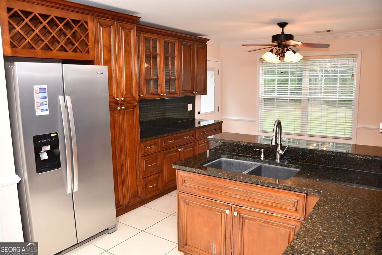 4235 Old Wood Dr - Photo 6 of 27