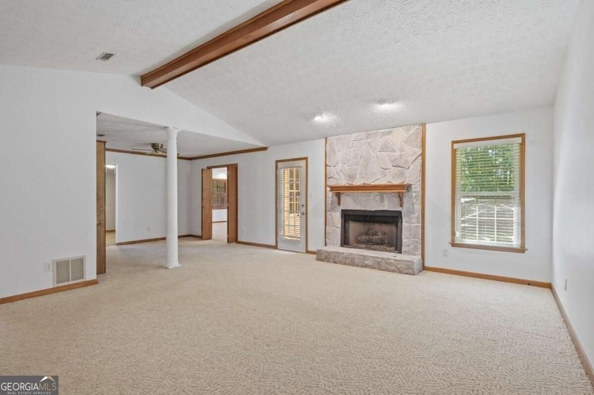 1893 Stanton Way - Photo 4 of 32