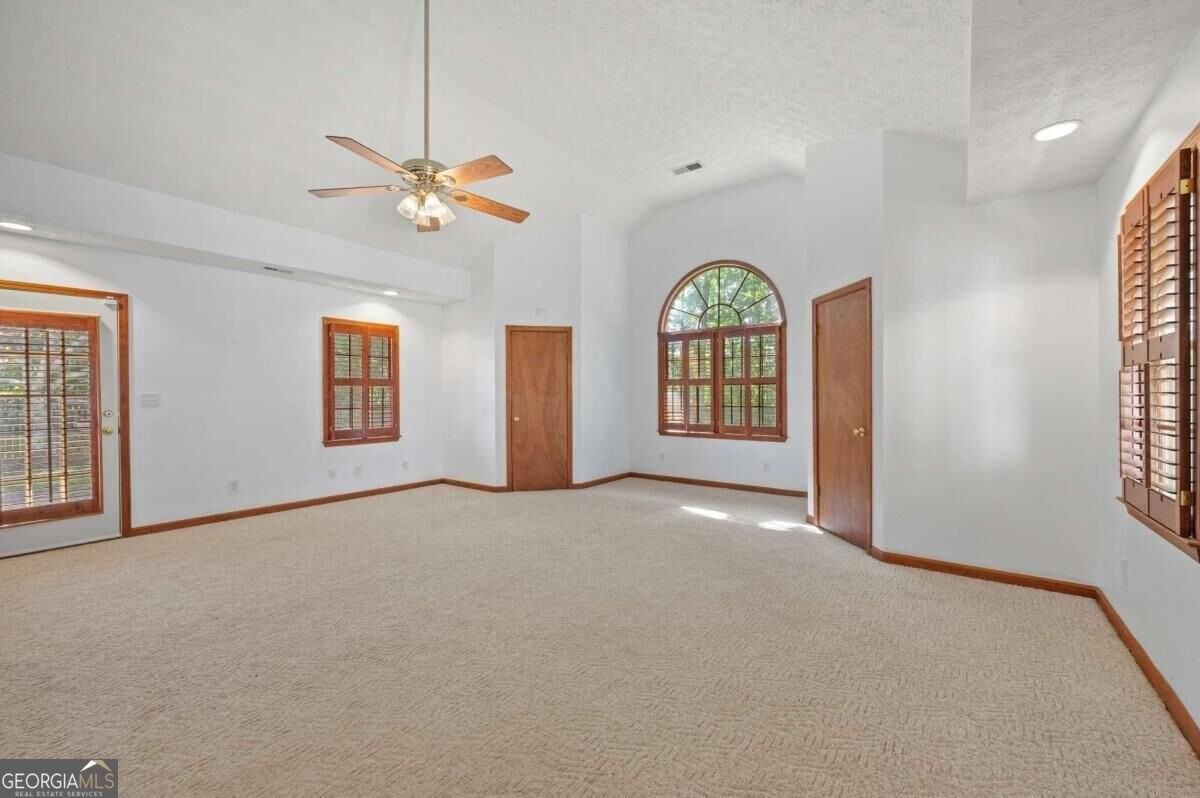 1893 Stanton Way - Photo 7 of 32