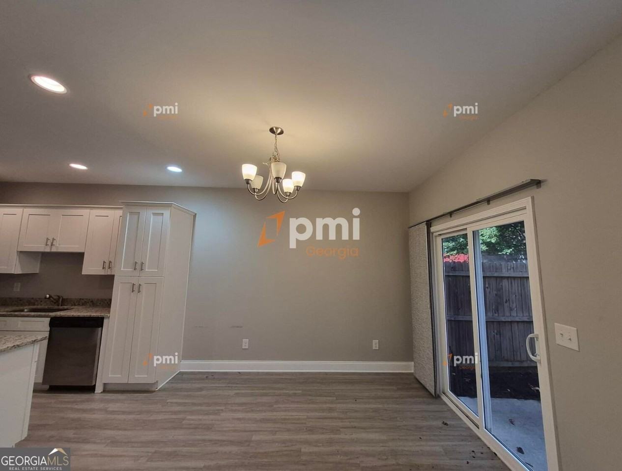 53 Towne Club Dr - Photo 3 of 16
