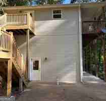 featured image of 104 Travelers Ln