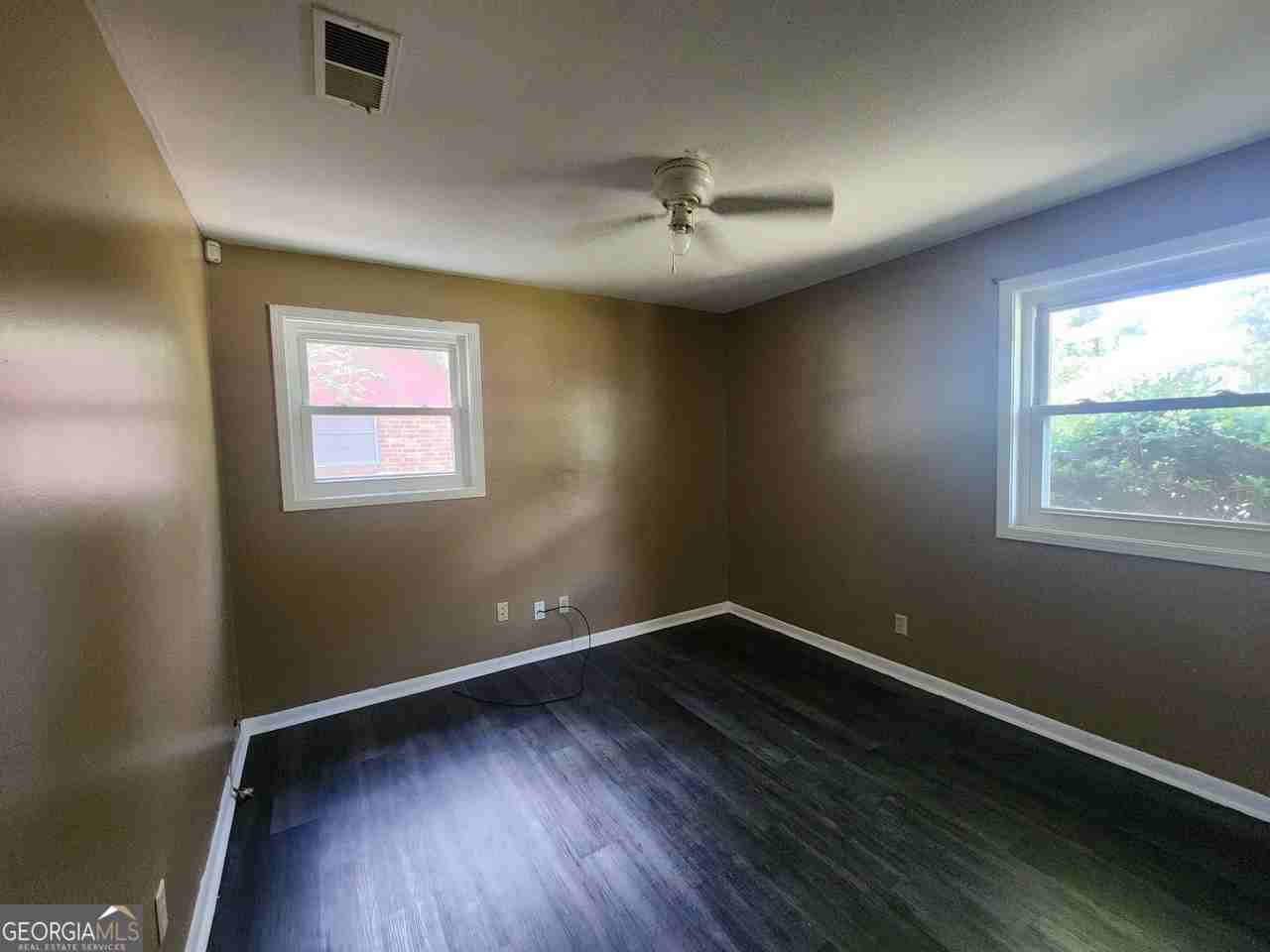 3245 Doyle Ave - Photo 3 of 12