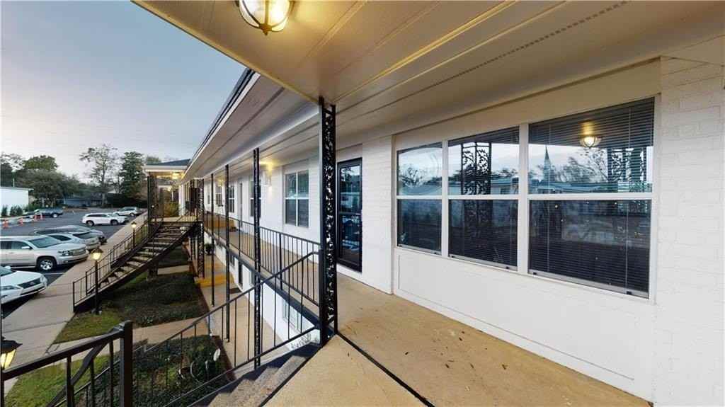 4009 Old Shell Rd #C20 - Photo 2 of 15