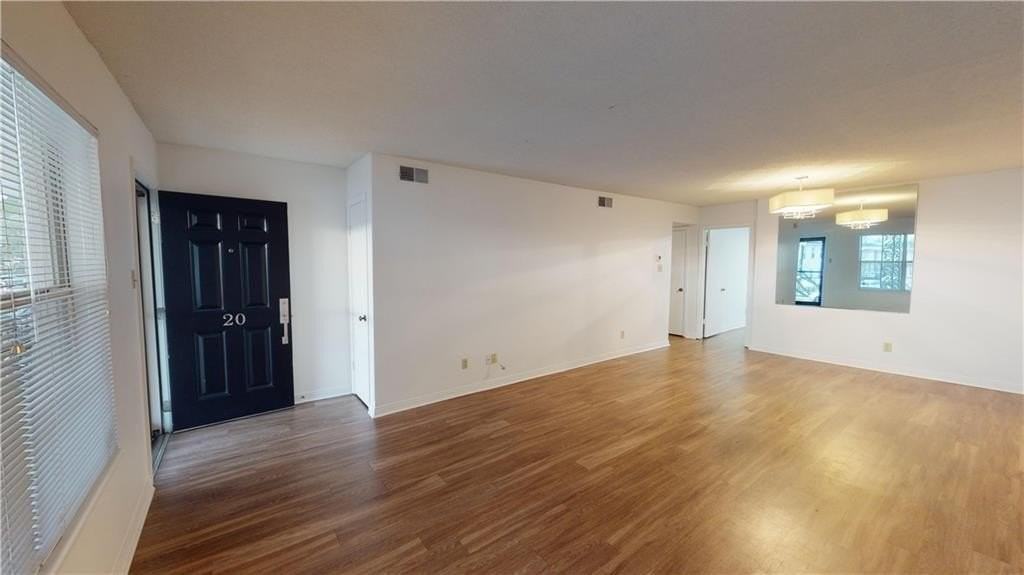 4009 Old Shell Rd #C20 - Photo 3 of 15