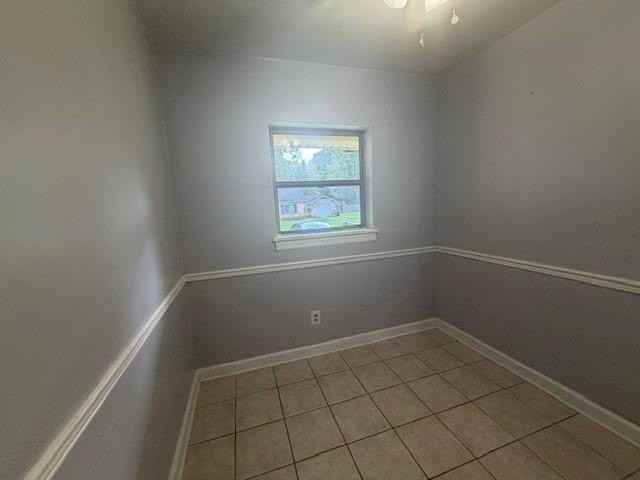 2850 Exter Dr - Photo 4 of 15