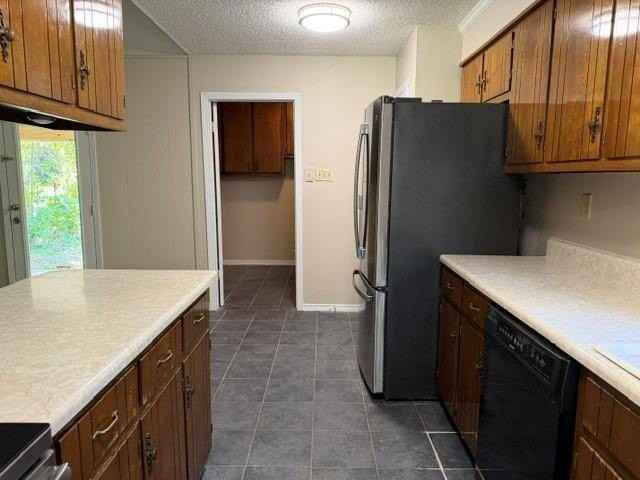 9001 Mead Ct - Photo 3 of 19