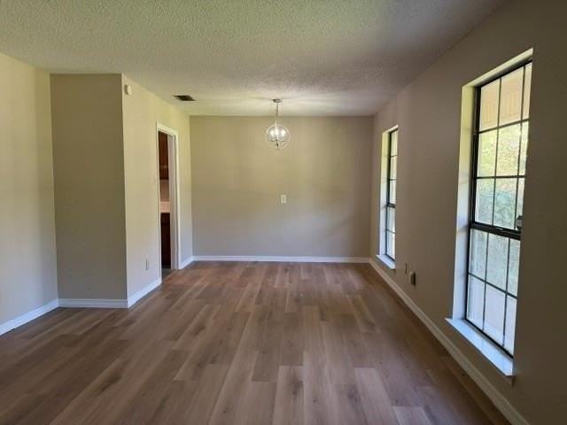 9001 Mead Ct - Photo 5 of 19