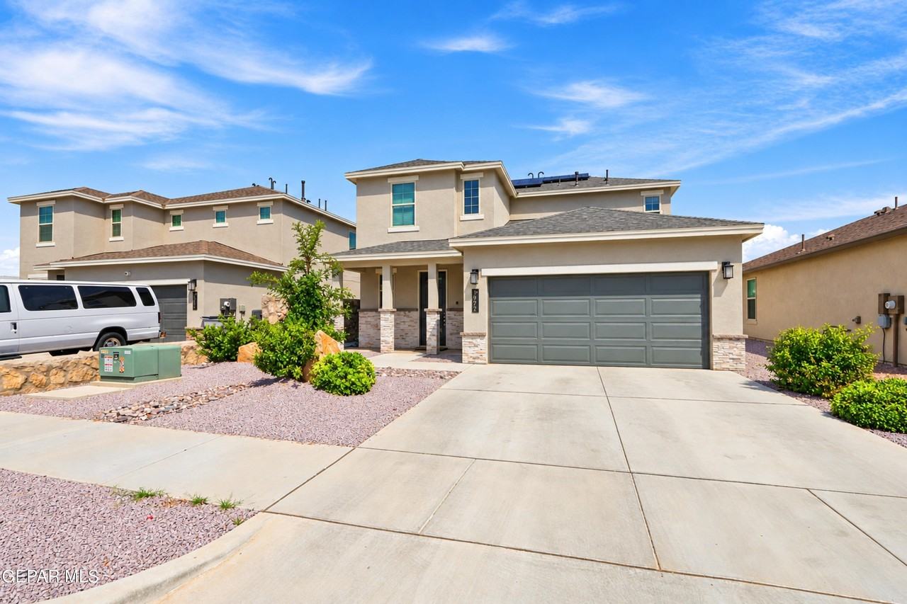 10620 Hidden Arch Pl - Photo 3 of 39