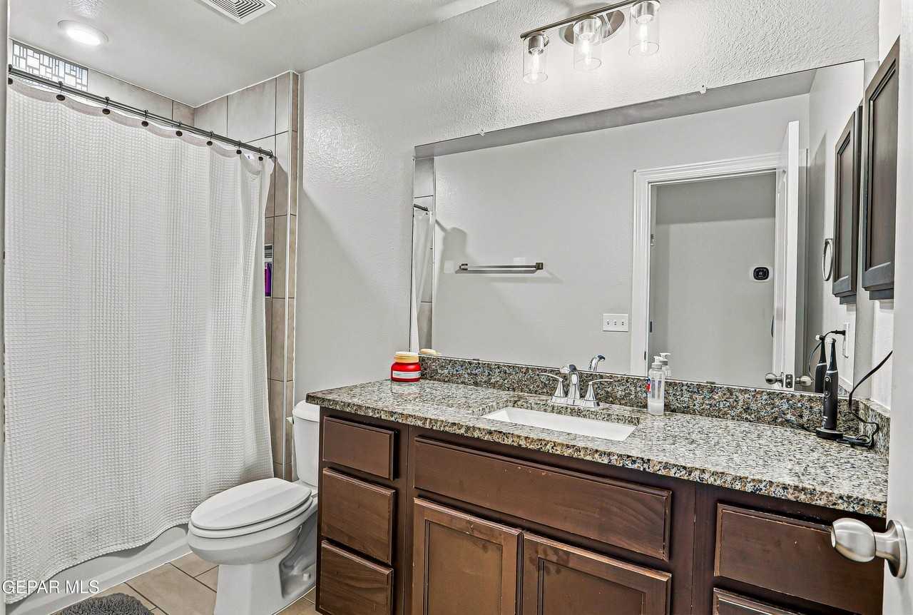 10620 Hidden Arch Pl - Photo 5 of 39