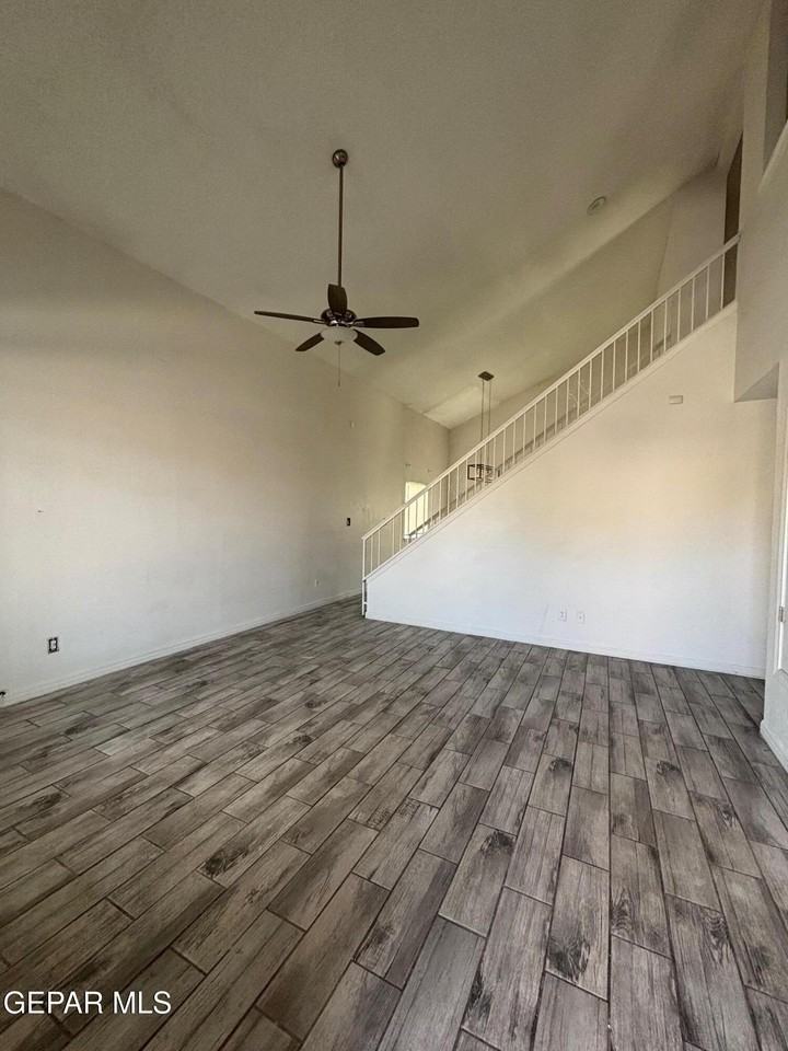 12444 Sombra Grande Dr - Photo 2 of 13