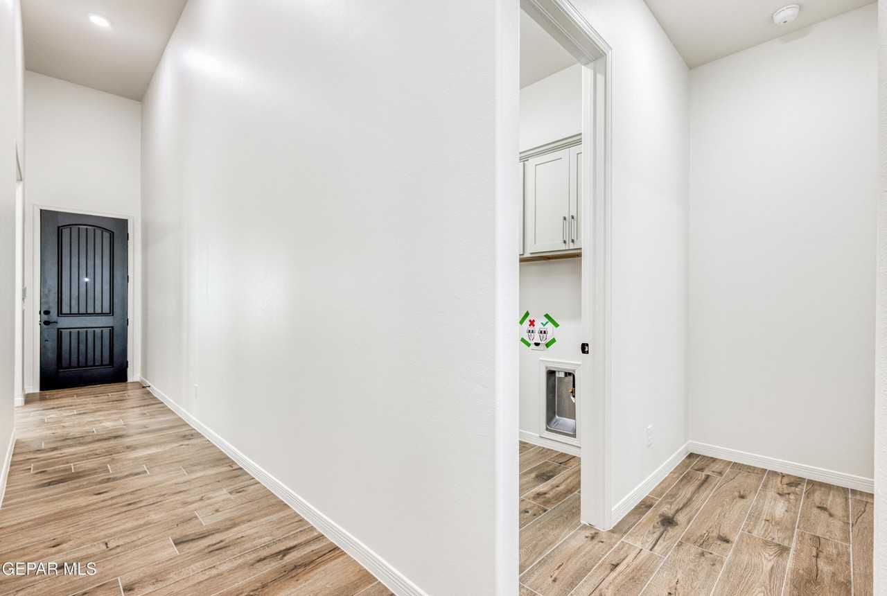 3821 Aspire Pl - Photo 5 of 48