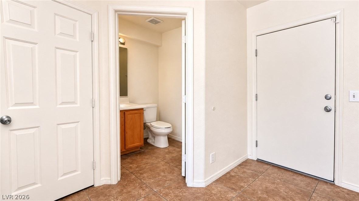 1049 Monte De Oro Ave - Photo 6 of 24